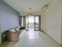 Sea Esta (D18), Condominium #588591501